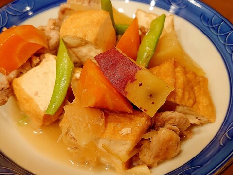 さつまいもでほっこり♡厚揚げと豚肉の煮物